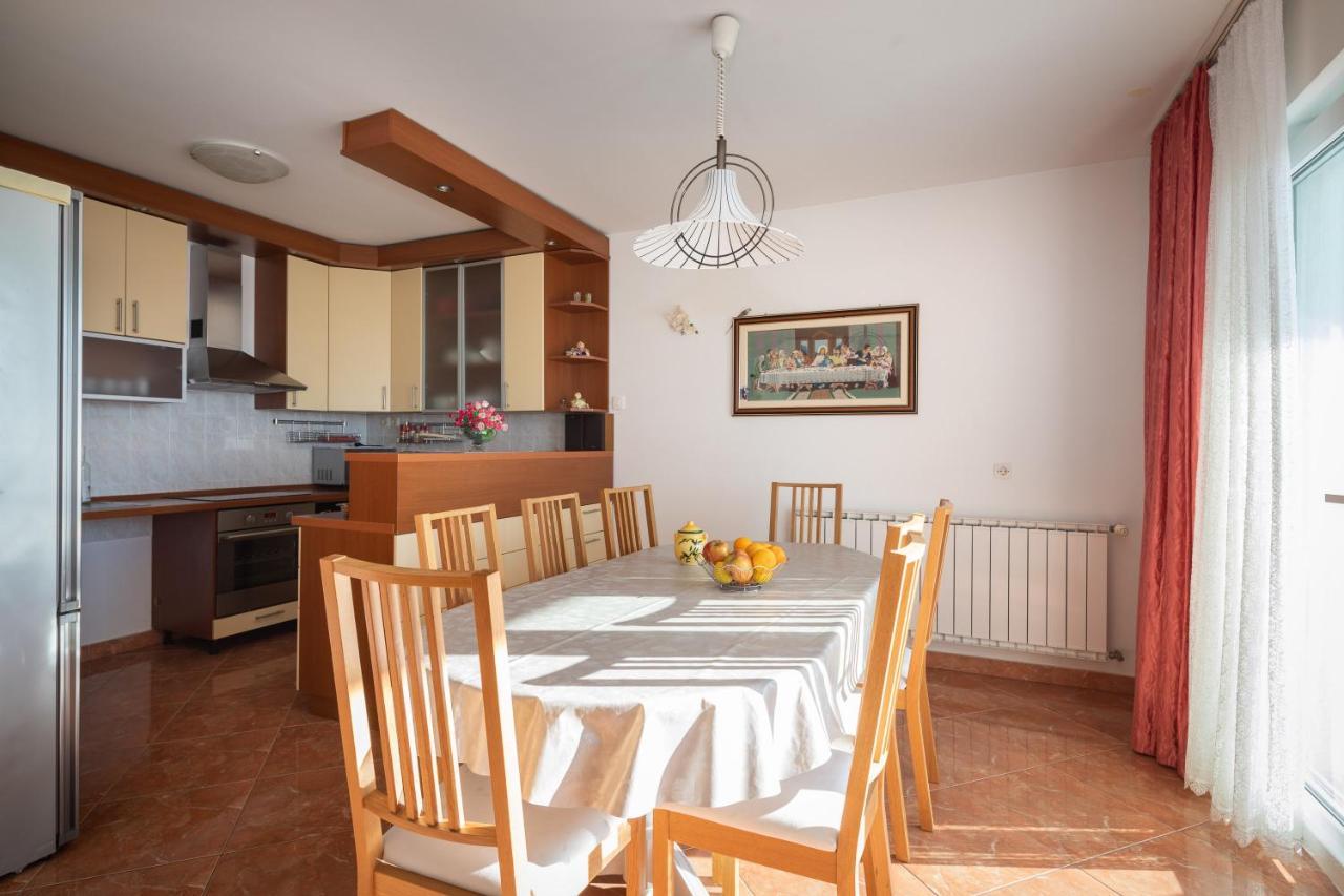 Seaview Apartments Grizelj Duce Bagian luar foto