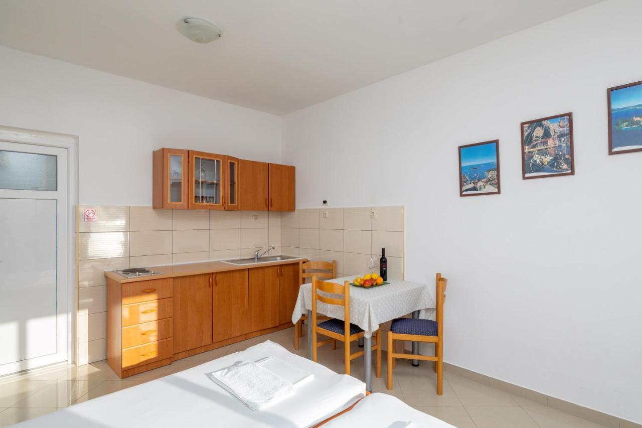 Seaview Apartments Grizelj Duce Bagian luar foto